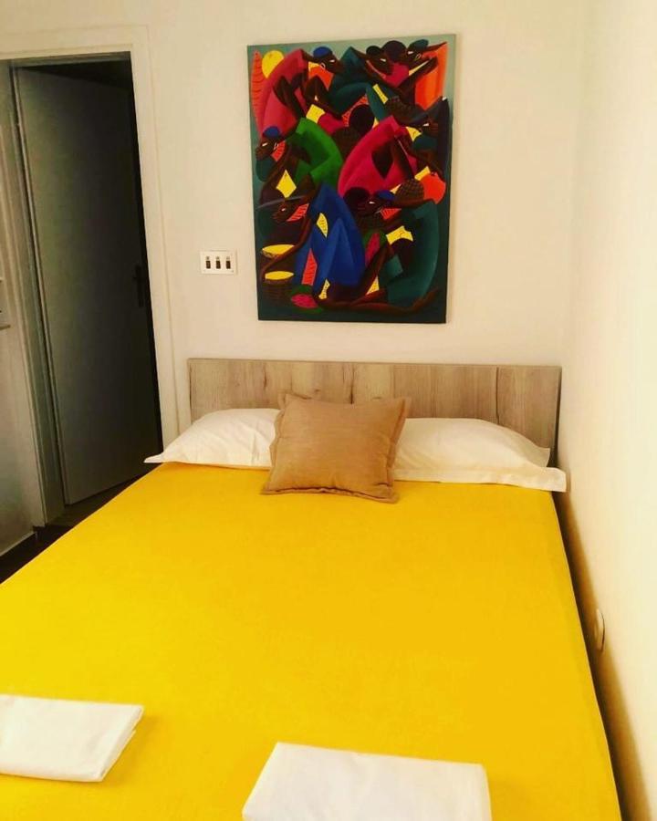 Guest House Inara نيوم المظهر الخارجي الصورة