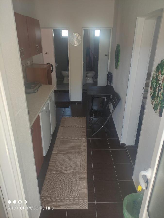 Guest House Inara نيوم المظهر الخارجي الصورة