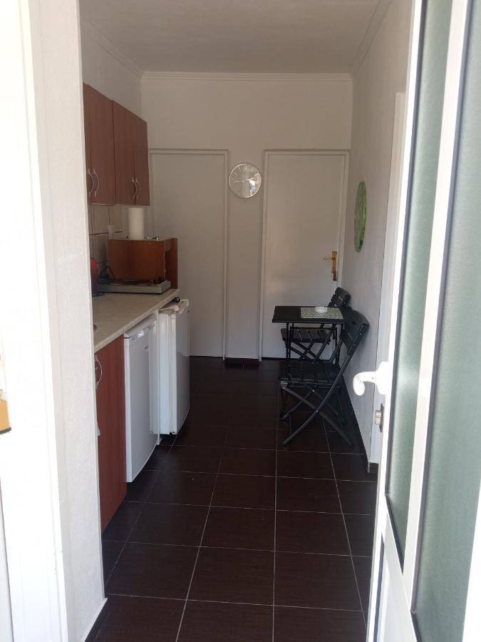 Guest House Inara نيوم المظهر الخارجي الصورة