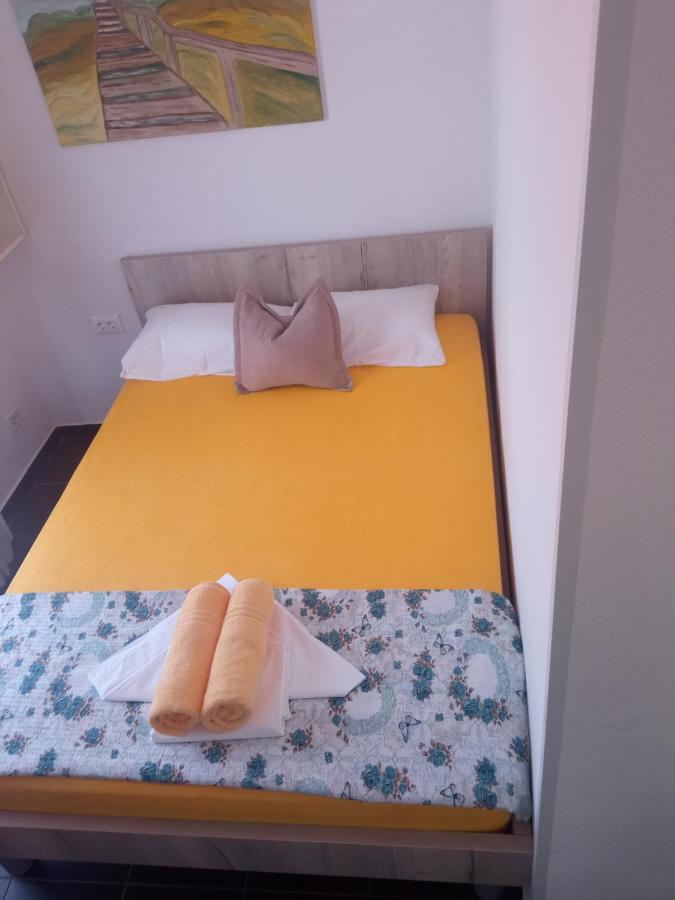 Guest House Inara نيوم المظهر الخارجي الصورة