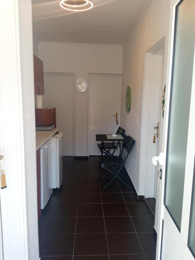 Guest House Inara نيوم المظهر الخارجي الصورة