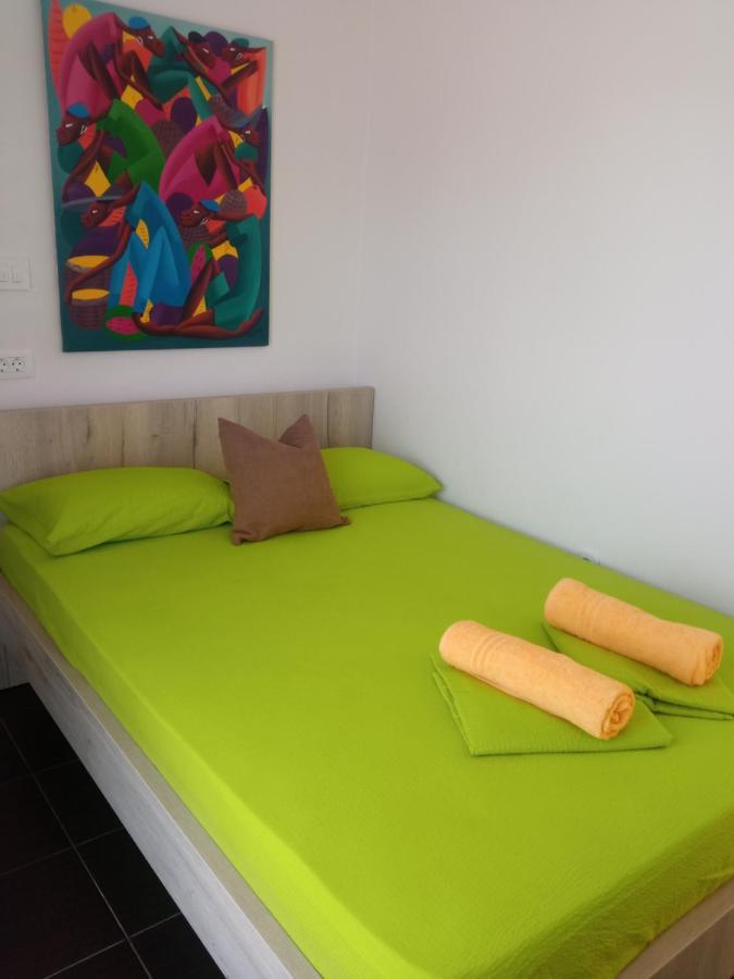 Guest House Inara نيوم المظهر الخارجي الصورة