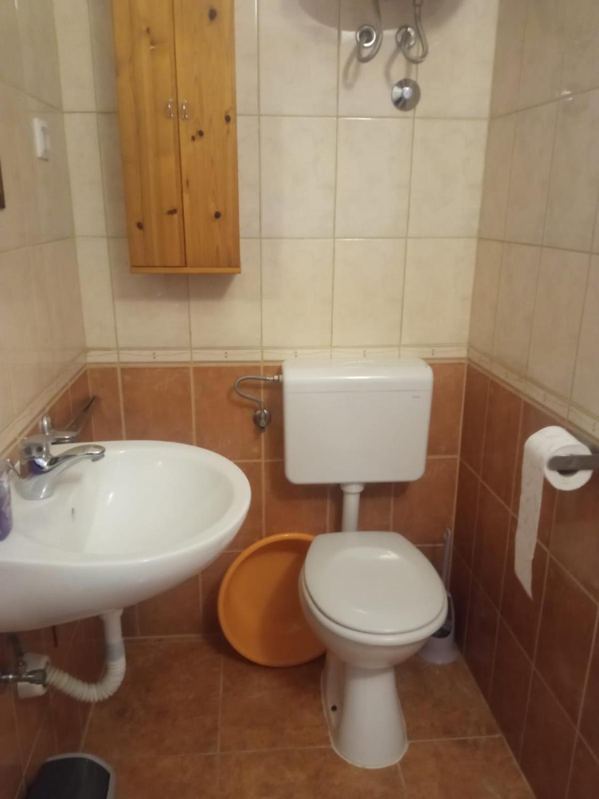 Guest House Inara نيوم المظهر الخارجي الصورة
